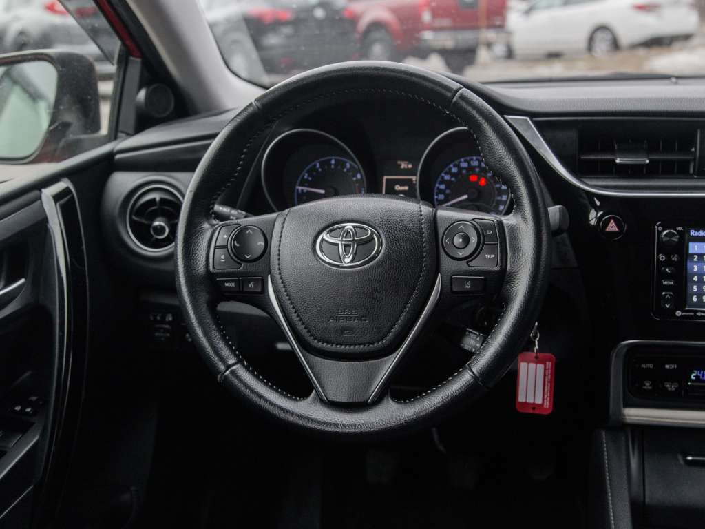 Toyota Corolla IM | MANUELLE | HATCHBACK | BANCS CHAUFFANTS | 2017