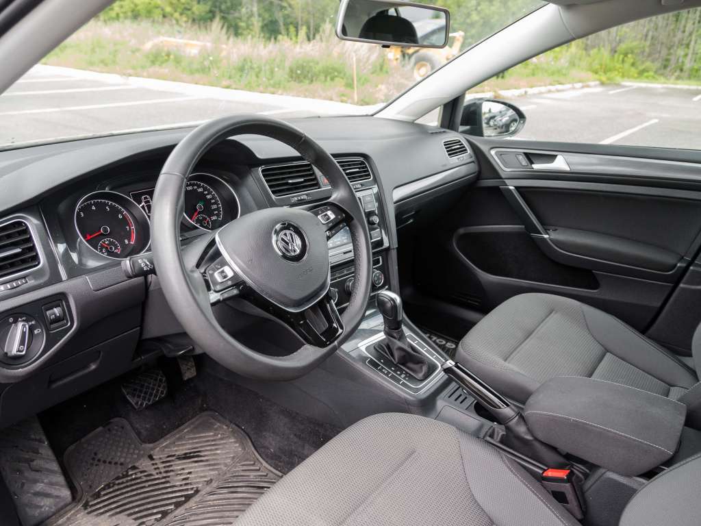 Volkswagen Golf COMFORTLINE| APPLE CARPLAY | ANDROID AUTO | MAGS 2020
