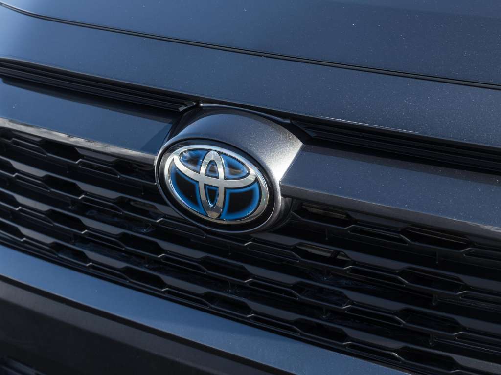 Toyota Rav4 XLE HYBRID | MAGS | FOGS | BANCS CHAUFFANT | 2020