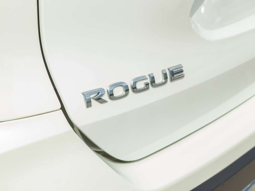 Nissan Rogue SV | AWD | TOI PANO |  MAGS | BANCS CHAUFFANT | 2020