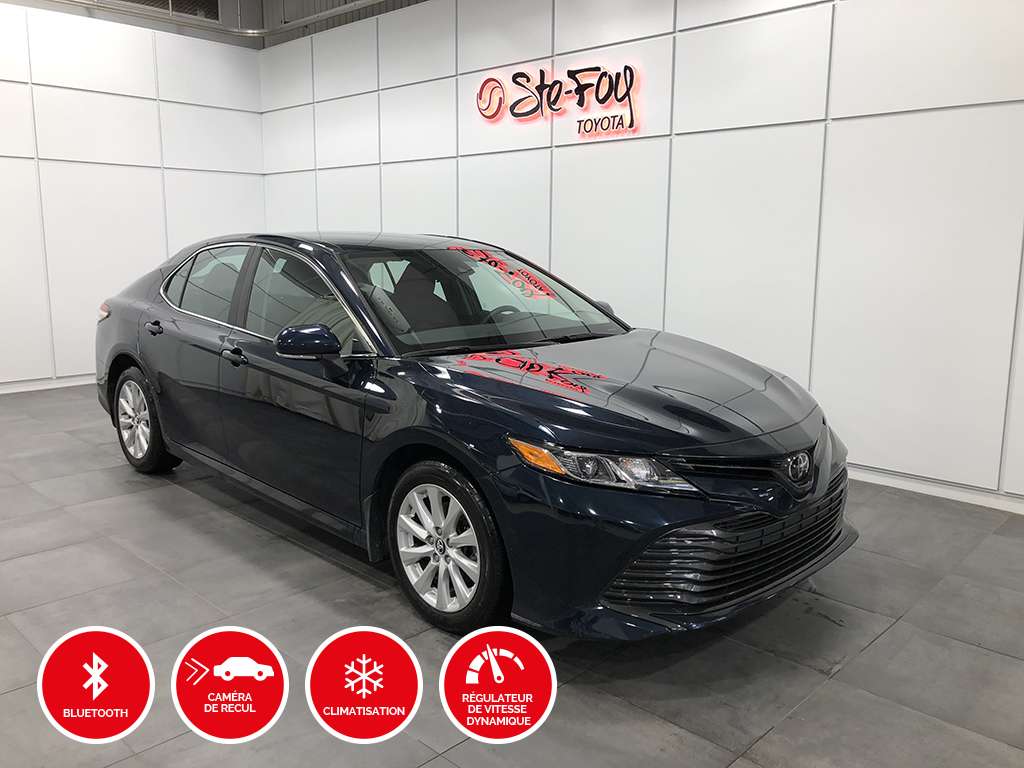 Toyota Camry LE - SIEGES CHAUFFANTS - BLUETOOTH 2019