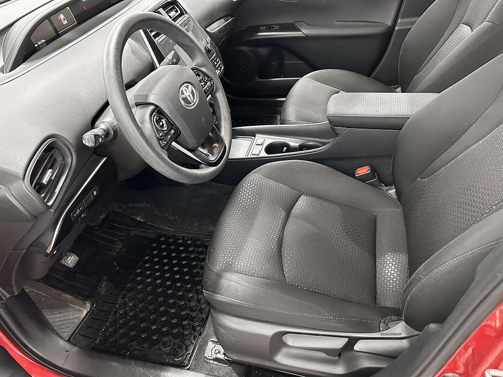 Toyota Prius AWD- E  - SIEGES CHAUFFANTS - BLUETOOTH 2019